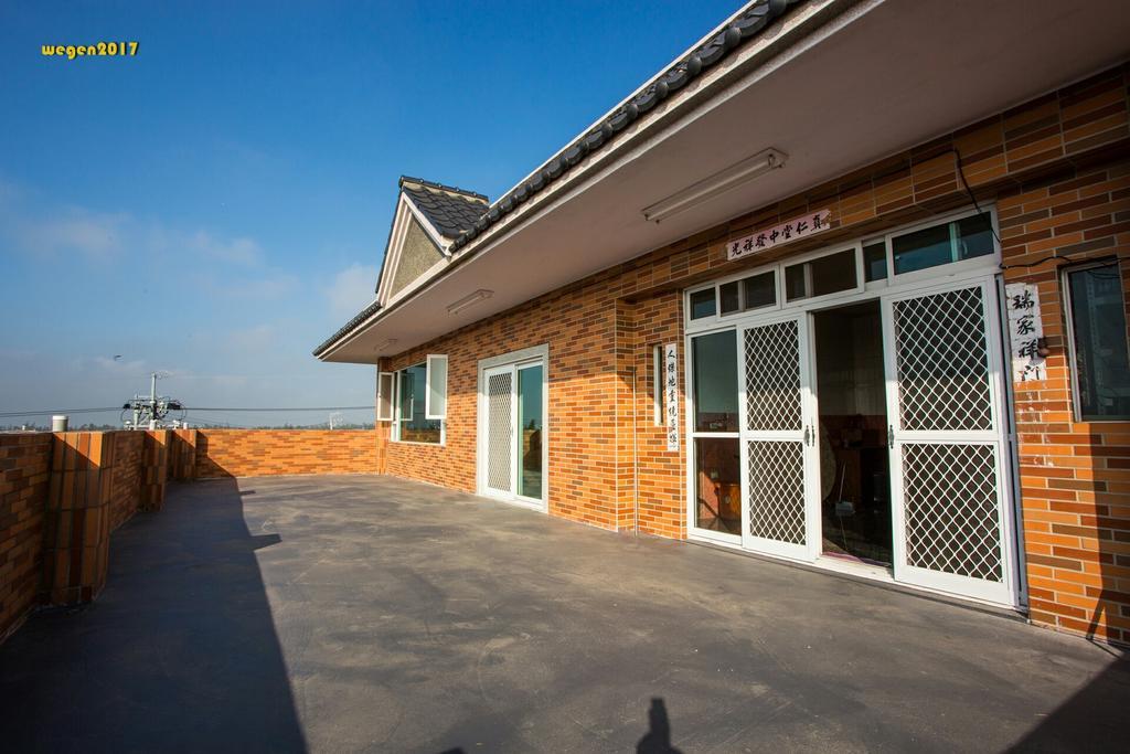 Manor Apartment Houli Exterior photo
